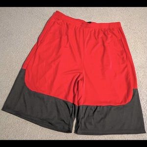 Mens athletic shorts